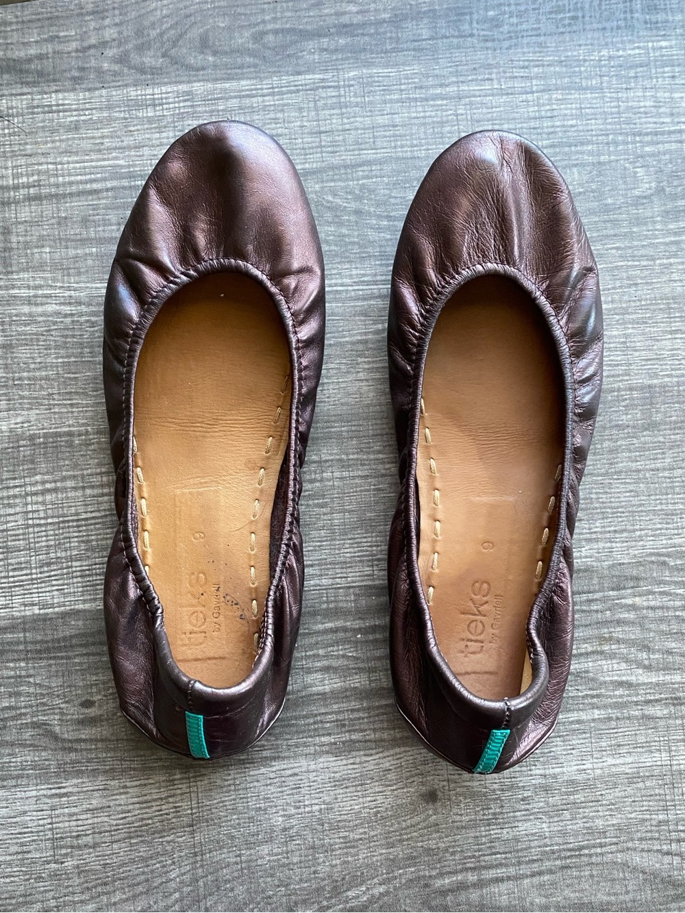 Raspberry Truffle Tieks Size 9